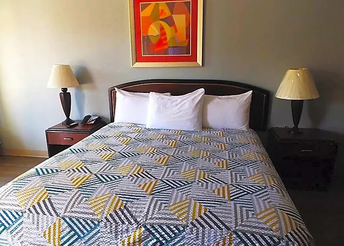 6 Worth, Tx - Downtown East Hotel 2*